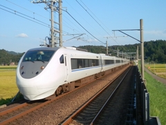 JR西日本681系・北越急行683系「はくたか」