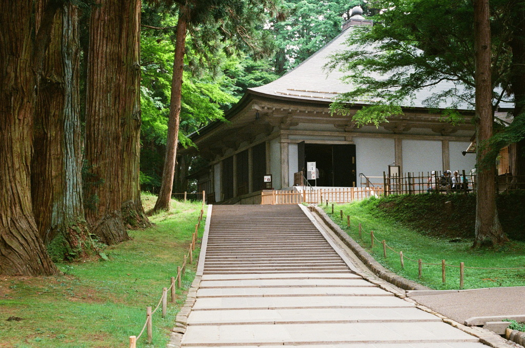 中尊寺金色堂