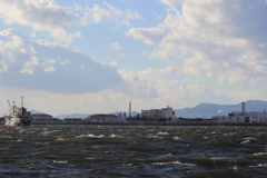 しけた海