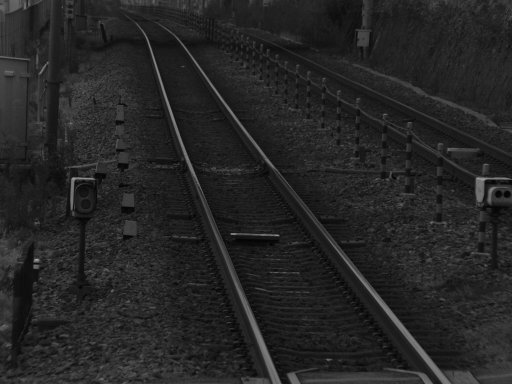 線路はつづくよ