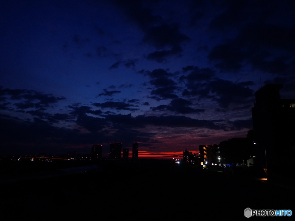 夜明け前