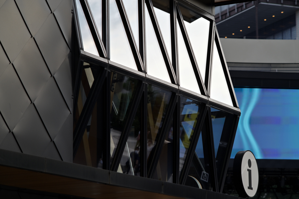 インフォメーション