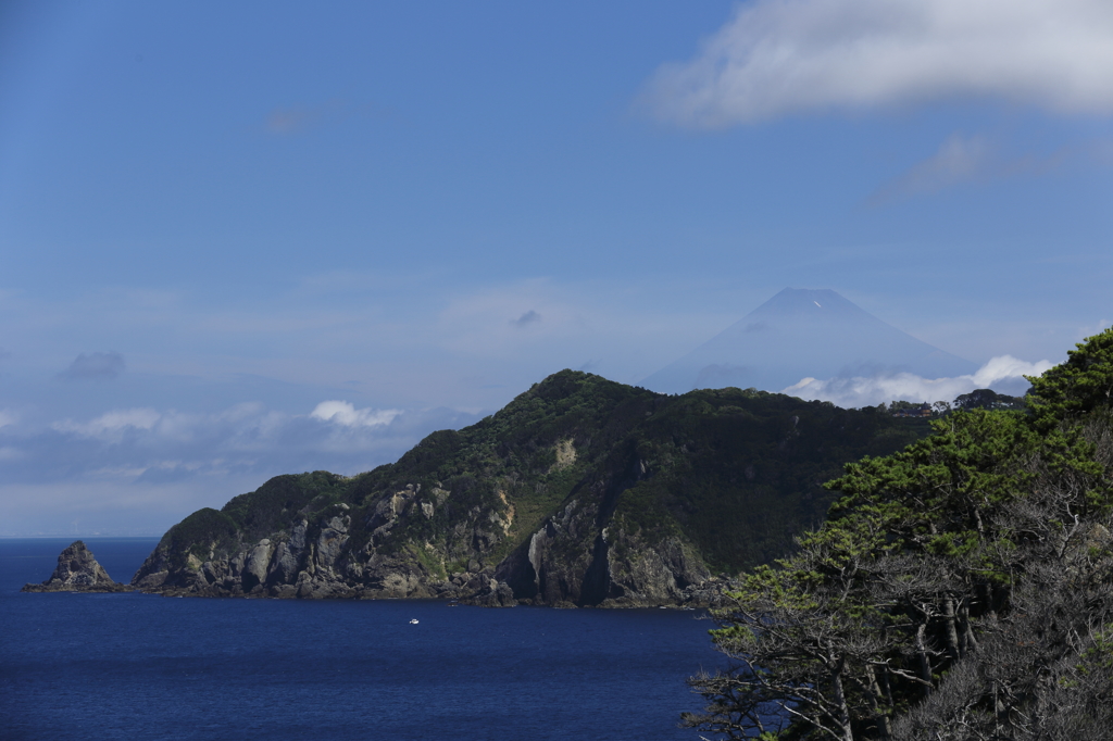 うっすら富士山