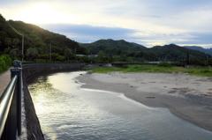 街の夕景　（下田市　大浜）