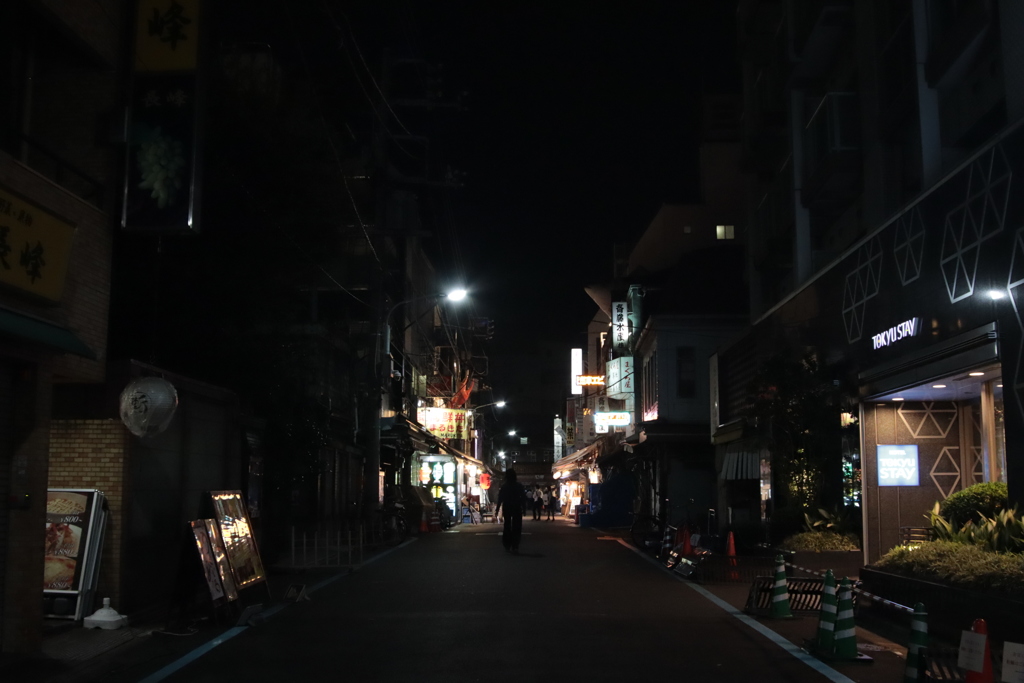 寝てない