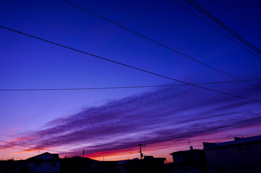 静かな朝空