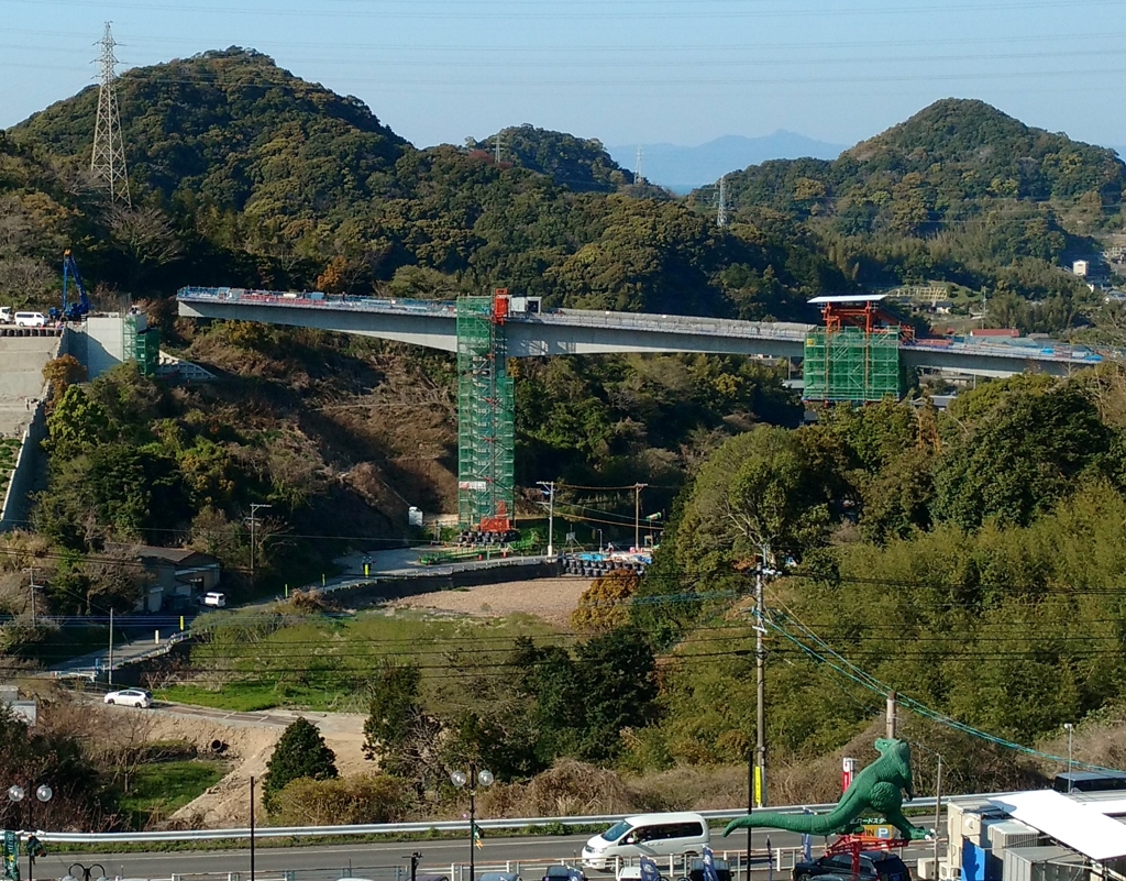 昼下がりの散歩道