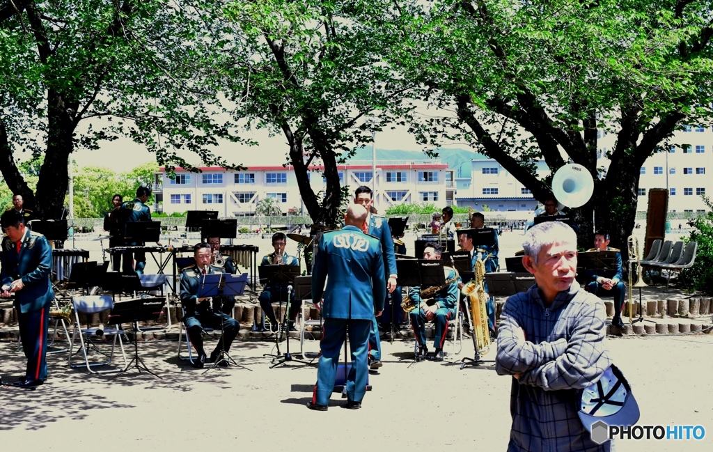 関係者！出てこい～(;^ω^)