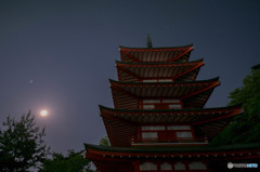 新倉浅間神社と月