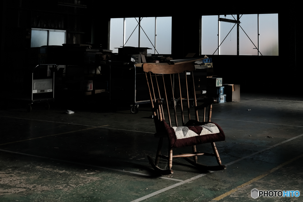 倉庫の椅子