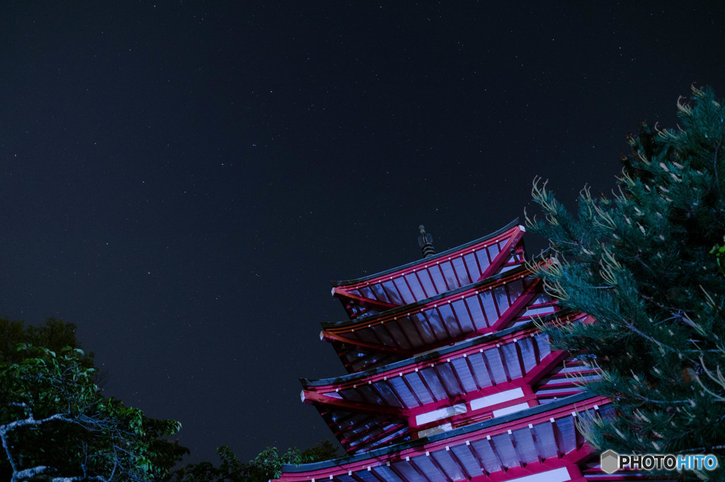 新倉浅間神社と星空