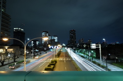 歩道橋から見た夜の道路2