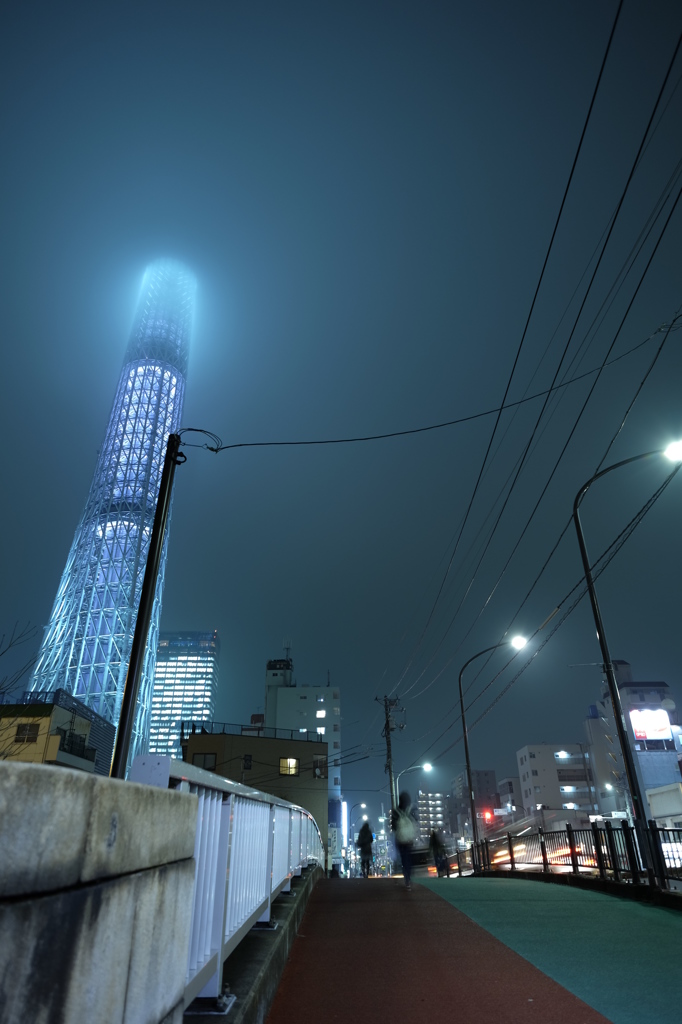 東京スカイツリー19 業平橋から雲隠れしたスカイツリー
