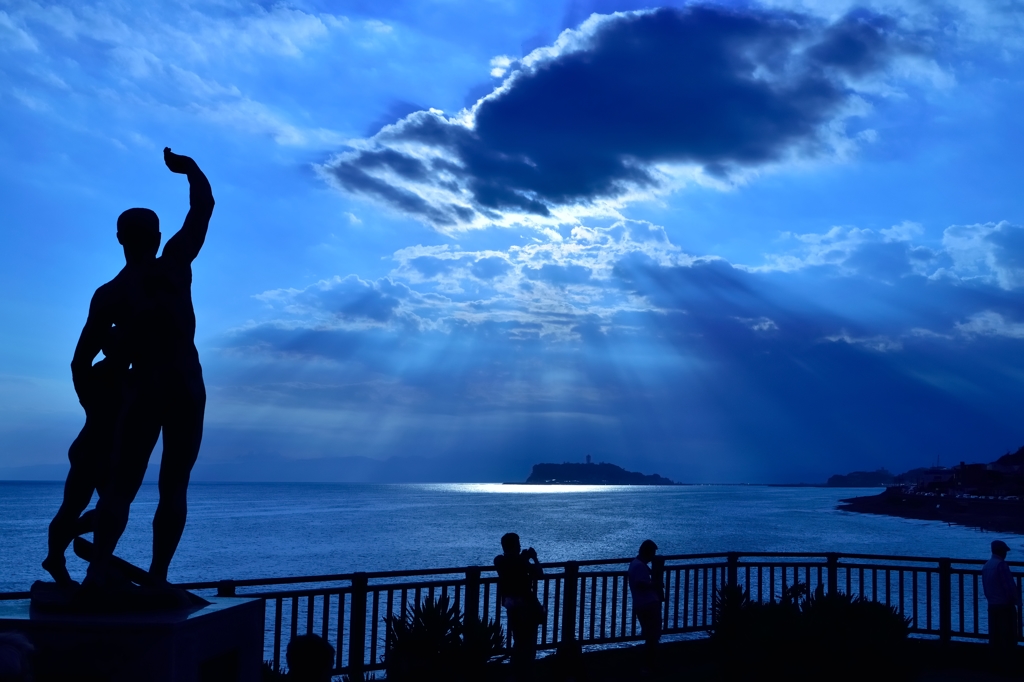 稲村ヶ崎より江ノ島を