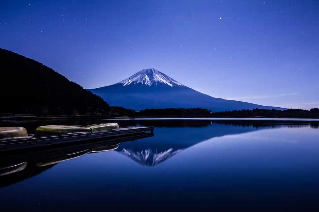 静寂の夜