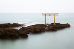 神磯の鳥居