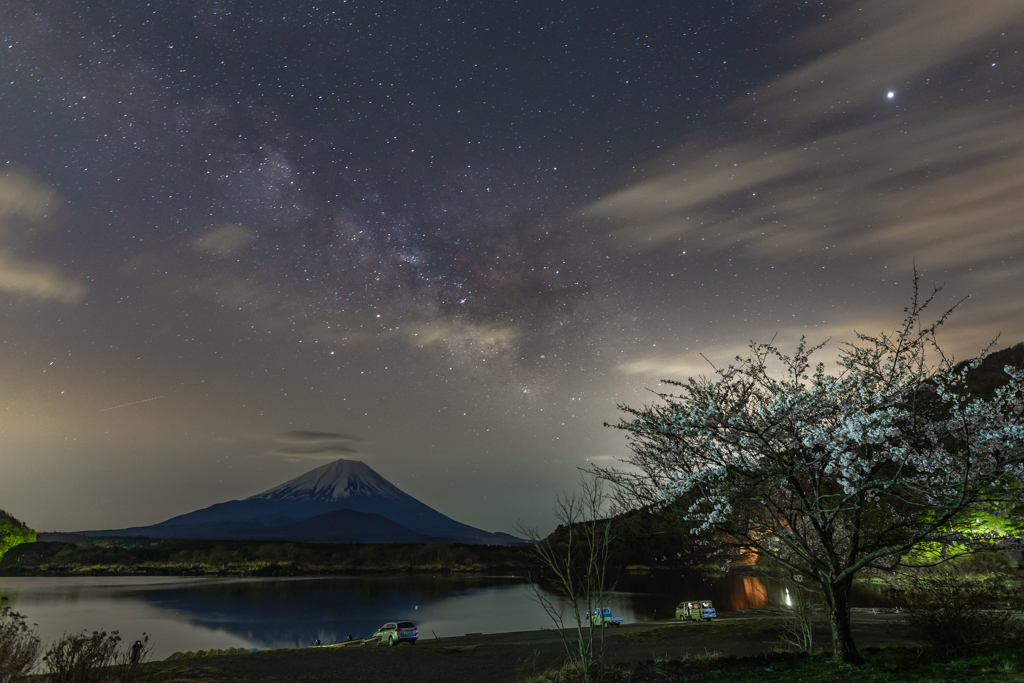 花残月の夜