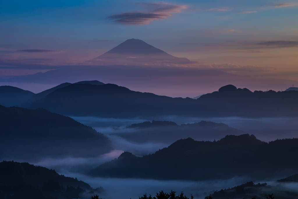 夜明けと富士