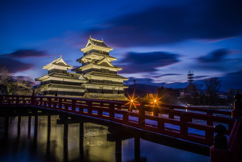 黎明の烏城