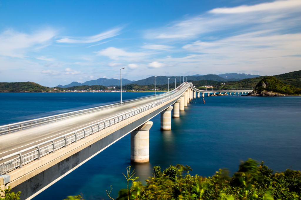 青空と角島大橋　