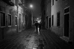 MONOCHROME  ITALIA