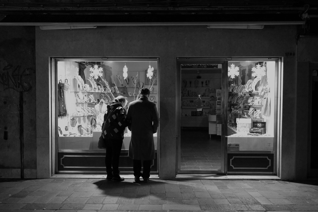 MONOCHROME  ITALIA
