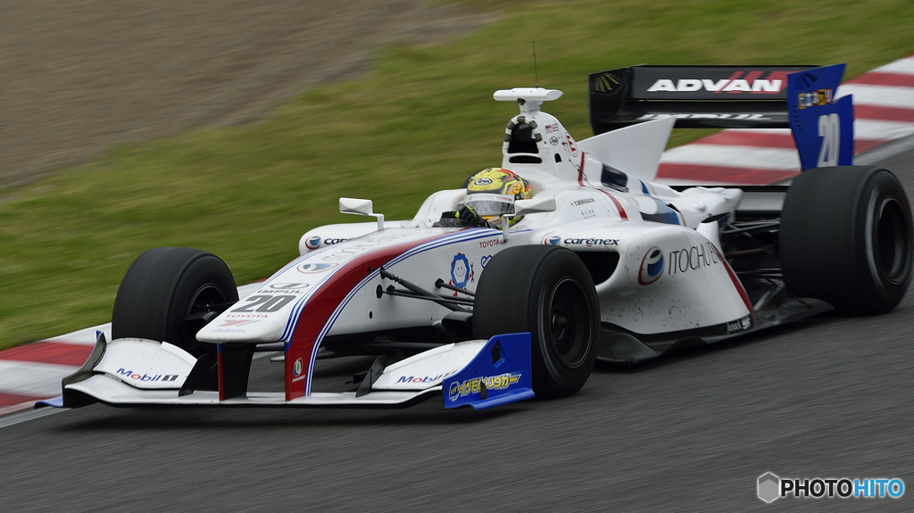ITOCHU ENEX 関口選手２