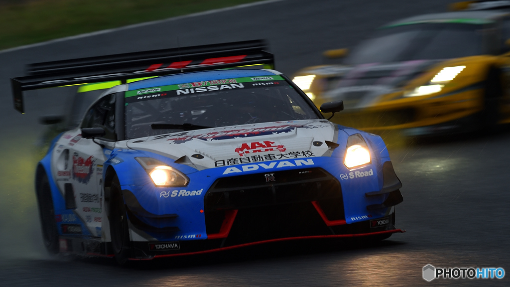 SUZUKA S耐 スリーボンド日産自動車大学校GT-R