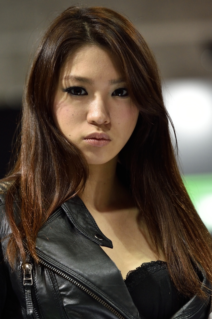 少し　不良のおねいさん