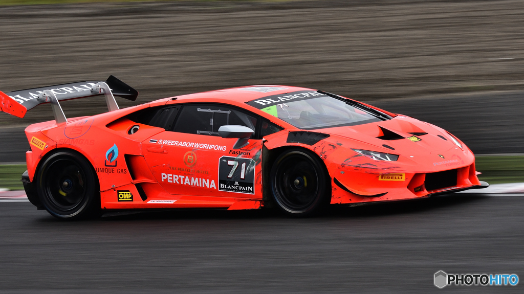 SUZUKA S耐　ランボールギーニ