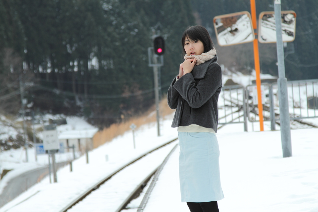 冬の駅　2