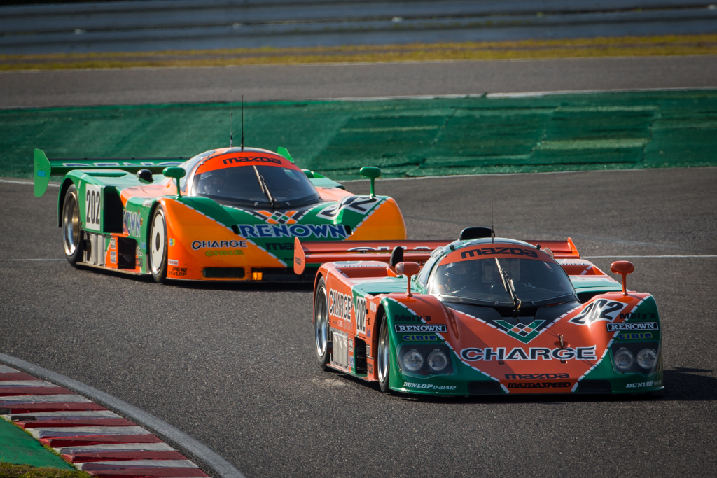 レナウン娘がワンサカ