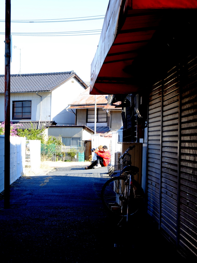 赤い…