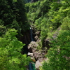 大地を穿つ水流　川浦渓谷
