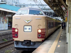 ホリデイ快速湘南3