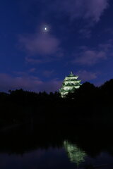 宵の月と名城