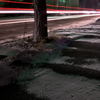 粉雪の落ちた歩道