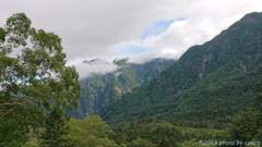 雲煙る鋸岳