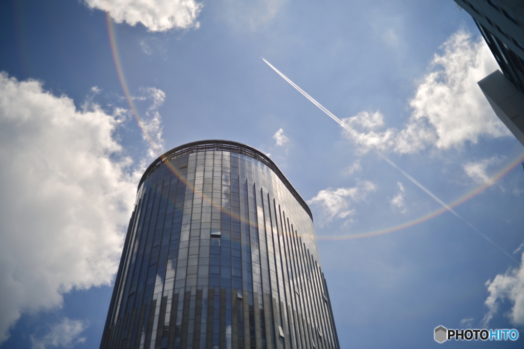 夏空と飛行機雲