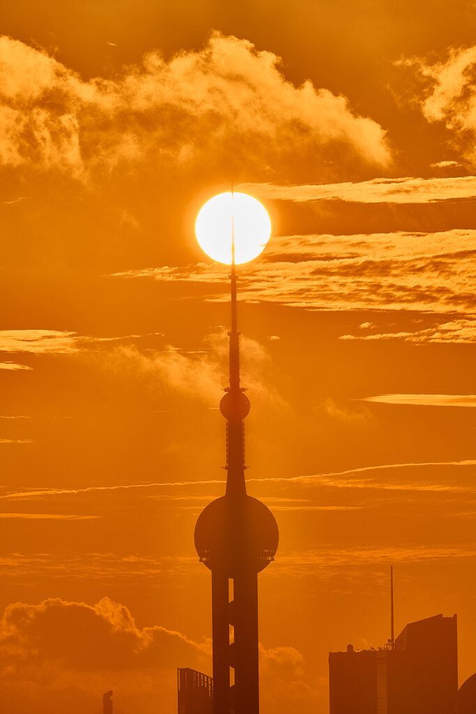 太陽の串刺し