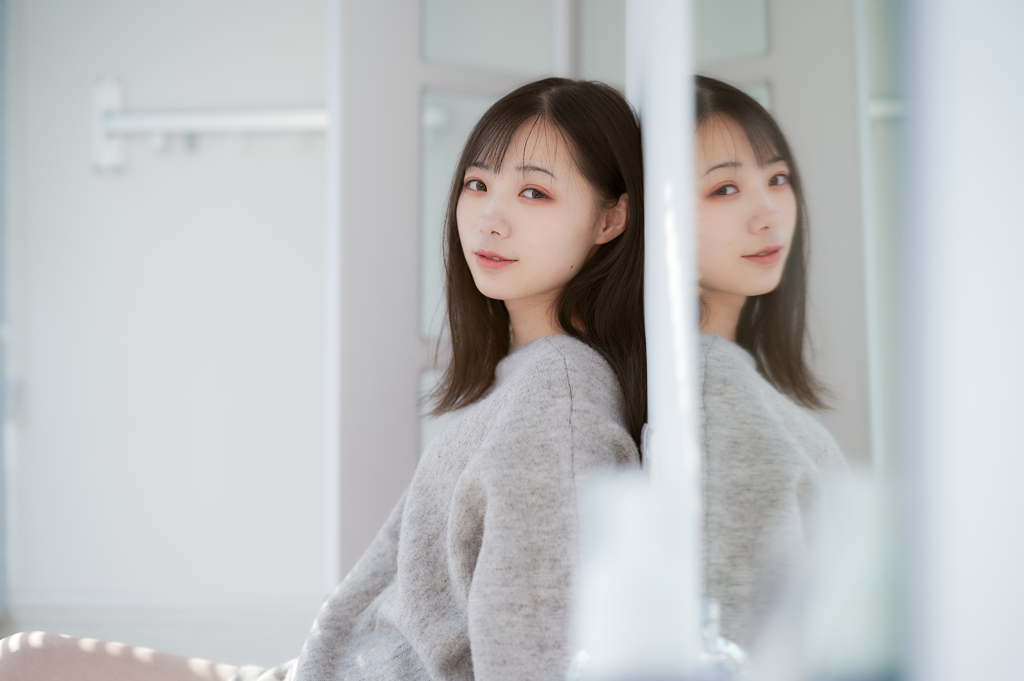 実と虚の目線