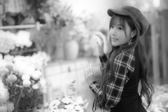 お花屋さんの前で