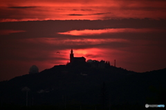 教会と夕暮れ