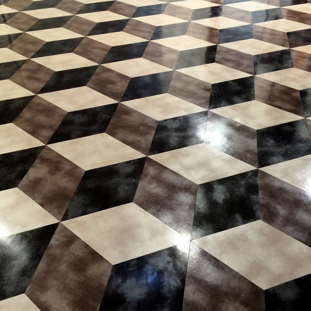 Tricky　Fｌoor