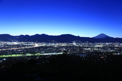 小田原の夜景と富士山