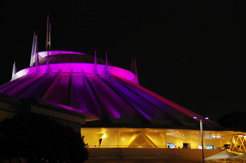 東京ディズニーランド夜景（スペースマウンテン）