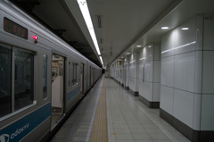 小田急新宿駅地下二階午後一時二十分無人也