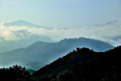 竹田城跡　霧に霞んで