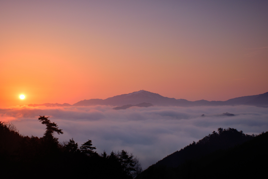 雲海と日の出