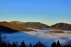 残月と竹田城跡